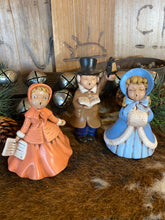 Load image into Gallery viewer, Holland Set of 3 Carolers