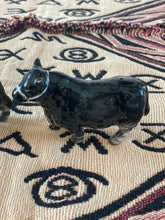 Load image into Gallery viewer, Angus Bull Salt and Pepper Shakers