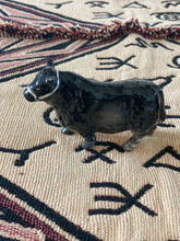 Load image into Gallery viewer, Angus Bull Salt and Pepper Shakers